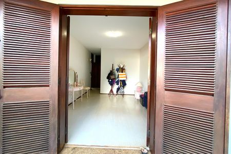 Casa à venda com 500m², 5 quartos e 4 vagasSuite 2