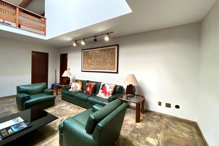 Casa à venda com 500m², 5 quartos e 4 vagasSala de Estar