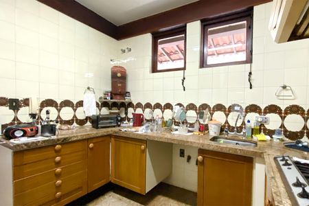 Casa à venda com 500m², 5 quartos e 4 vagasCozinha