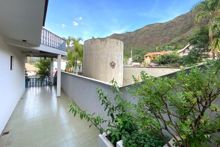 Casa à venda com 500m², 5 quartos e 4 vagasárea