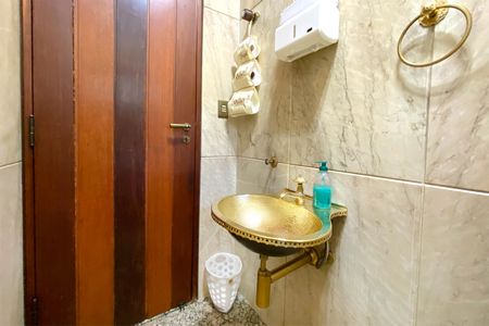 Casa à venda com 500m², 5 quartos e 4 vagasLavabo