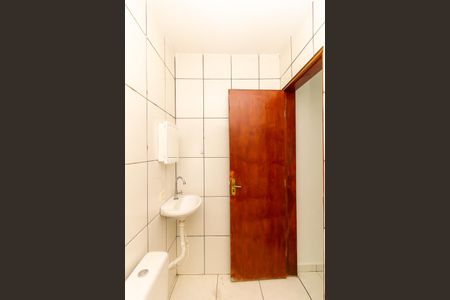 Banheiro de casa para alugar com 1 quarto, 28m² em Vila California, São Paulo