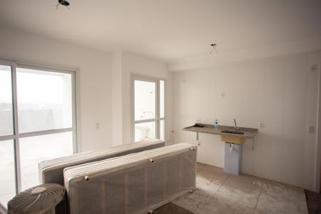 SALA E COZINHA de apartamento para alugar com 3 quartos, 132m² em Parque Sao Domingos, São Paulo