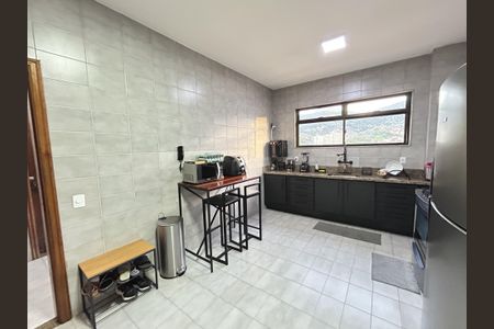 Apartamento à venda com 131m², 3 quartos e 2 vagasCozinha