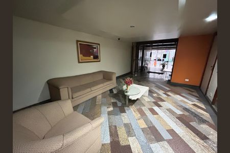 Apartamento à venda com 131m², 3 quartos e 2 vagasHall de entrada