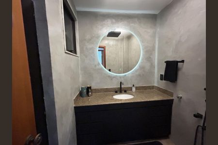 Apartamento à venda com 131m², 3 quartos e 2 vagasBanheiro Social