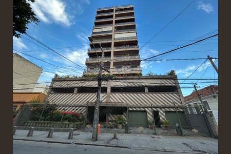 Apartamento à venda com 131m², 3 quartos e 2 vagasFachada