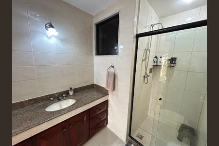 Apartamento à venda com 131m², 3 quartos e 2 vagasBanheiro da Suíte