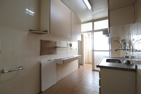 Apartamento à venda com 98m², 2 quartos e 2 vagasCozinha