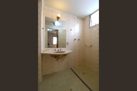 Apartamento à venda com 98m², 2 quartos e 2 vagasBanheiro da Suíte