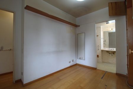Apartamento à venda com 98m², 2 quartos e 2 vagasQuarto 2 - Suíte