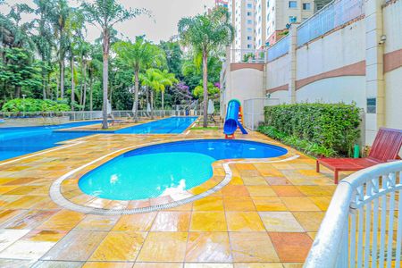 Apartamento à venda com 95m², 3 quartos e 2 vagasÁrea comum - Piscina