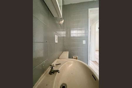 Banheiro de kitnet/studio à venda com 1 quarto, 36m² em Centro, Campinas