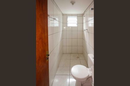 Casa para alugar com 46m², 3 quartos e sem vagaBanheiro