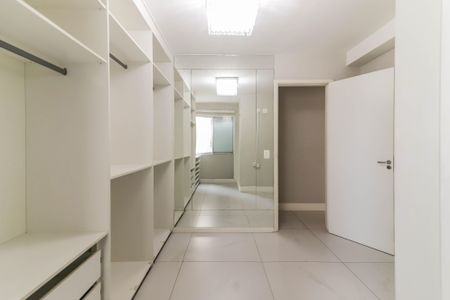 Apartamento para alugar com 77m², 2 quartos e 2 vagasQuarto 1 - Suíte 