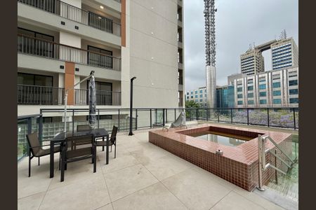 Studio à venda com 24m², 0 quarto e sem vagaPiscina 