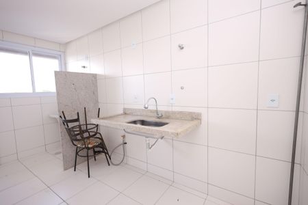 cozinha de apartamento para alugar com 2 quartos, 73m² em Setor Faicalville, Goiânia