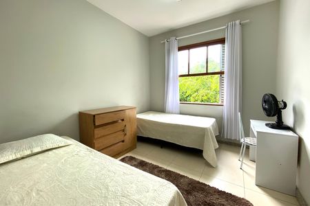 Casa à venda com 368m², 6 quartos e 4 vagasQuarto 2