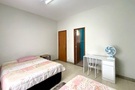 Casa à venda com 368m², 6 quartos e 4 vagasSuite 1