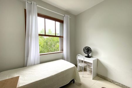 Casa à venda com 368m², 6 quartos e 4 vagasQuarto 2