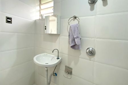 Casa à venda com 368m², 6 quartos e 4 vagasBanheiro de serviço