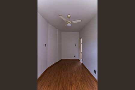 Apartamento à venda com 92m², 2 quartos e 1 vaga Apartamento à venda com 92m², 2 quartos e 1 vagaQuarto