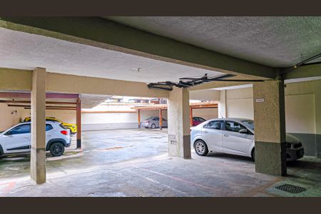 Apartamento à venda com 92m², 2 quartos e 1 vaga Apartamento à venda com 92m², 2 quartos e 1 vagaGaragem