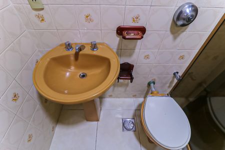 Apartamento à venda com 92m², 2 quartos e 1 vaga Apartamento à venda com 92m², 2 quartos e 1 vagaBanheiro