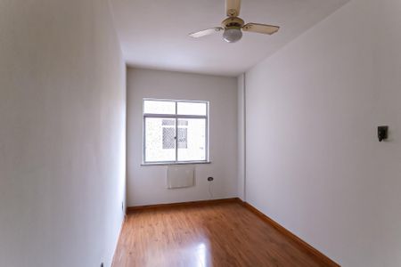 Apartamento à venda com 92m², 2 quartos e 1 vaga Apartamento à venda com 92m², 2 quartos e 1 vagaQuarto