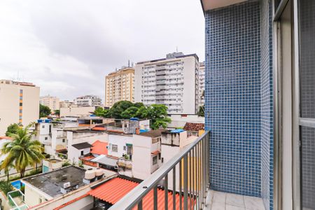 Apartamento à venda com 92m², 2 quartos e 1 vaga Apartamento à venda com 92m², 2 quartos e 1 vagaVaranda da Sala