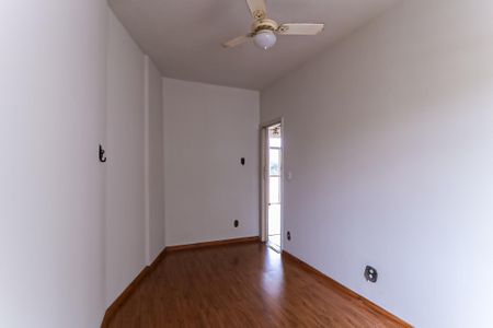 Apartamento à venda com 92m², 2 quartos e 1 vaga Apartamento à venda com 92m², 2 quartos e 1 vagaQuarto
