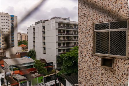 Apartamento à venda com 92m², 2 quartos e 1 vaga Apartamento à venda com 92m², 2 quartos e 1 vagaÁrea de Serviço
