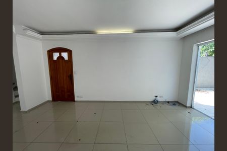 Casa para alugar com 295m², 4 quartos e 2 vagasSala