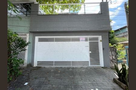 Casa para alugar com 295m², 4 quartos e 2 vagasFachada