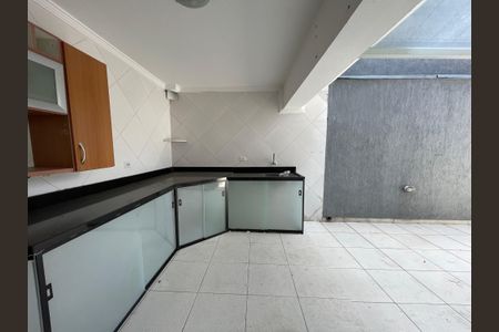 Casa para alugar com 295m², 4 quartos e 2 vagasQuintal