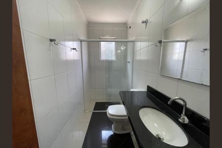 Casa para alugar com 295m², 4 quartos e 2 vagasBanheiro 1