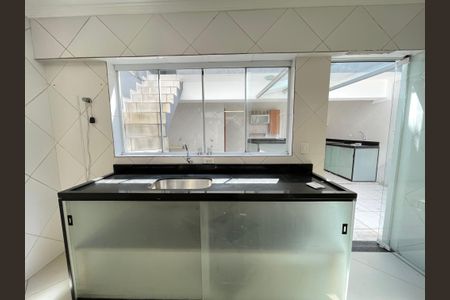 Casa para alugar com 295m², 4 quartos e 2 vagasCozinha e Sala de jantar 