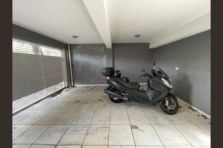 Casa para alugar com 295m², 4 quartos e 2 vagasGaragem