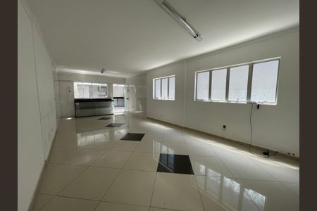 Casa para alugar com 295m², 4 quartos e 2 vagasCozinha e Sala de jantar 