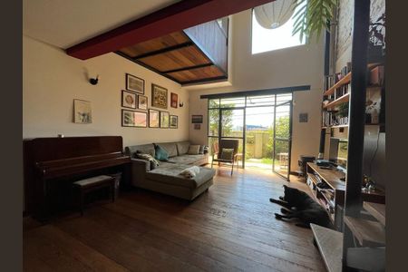 Casa à venda com 3 quartos, 190m² em Vila Ipojuca, São Paulo