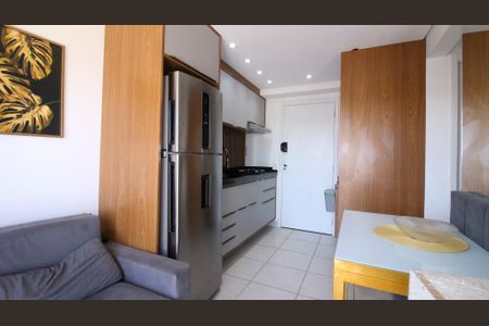 Sala/Cozinha de apartamento para alugar com 2 quartos, 34m² em Parque Sao Rafael, São Paulo