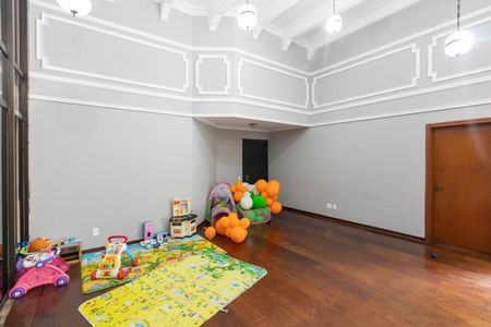 Apartamento para alugar com 190m², 3 quartos e 3 vagas Apartamento para alugar com 190m², 3 quartos e 3 vagasBrinquedoteca