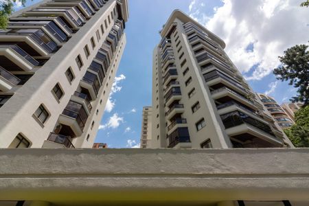 Apartamento para alugar com 190m², 3 quartos e 3 vagas Apartamento para alugar com 190m², 3 quartos e 3 vagasFachada do Prédio