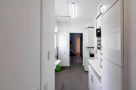 Apartamento para alugar com 190m², 3 quartos e 3 vagas Apartamento para alugar com 190m², 3 quartos e 3 vagasÁrea de Serviço