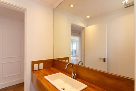 Apartamento para alugar com 190m², 3 quartos e 3 vagas Apartamento para alugar com 190m², 3 quartos e 3 vagasLavabo