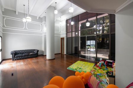 Apartamento para alugar com 190m², 3 quartos e 3 vagas Apartamento para alugar com 190m², 3 quartos e 3 vagasBrinquedoteca