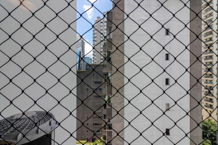 Apartamento para alugar com 190m², 3 quartos e 3 vagas Apartamento para alugar com 190m², 3 quartos e 3 vagasVista do Quarto 2