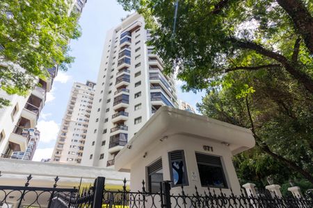 Apartamento para alugar com 190m², 3 quartos e 3 vagas Apartamento para alugar com 190m², 3 quartos e 3 vagasFachada do Prédio