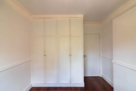 Apartamento para alugar com 190m², 3 quartos e 3 vagas Apartamento para alugar com 190m², 3 quartos e 3 vagasQuarto 1