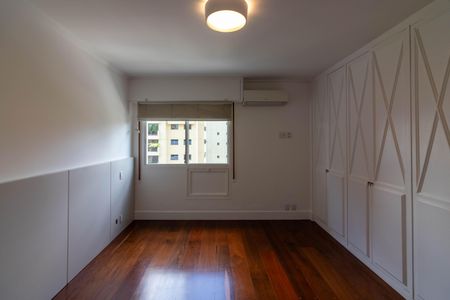 Apartamento para alugar com 190m², 3 quartos e 3 vagas Apartamento para alugar com 190m², 3 quartos e 3 vagasSuíte